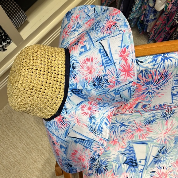 NWT Lilly Pulitzer GWP Beach Hat, Sea To Shining Sea, Fireworks, Sun Hat - Picture 4 of 8